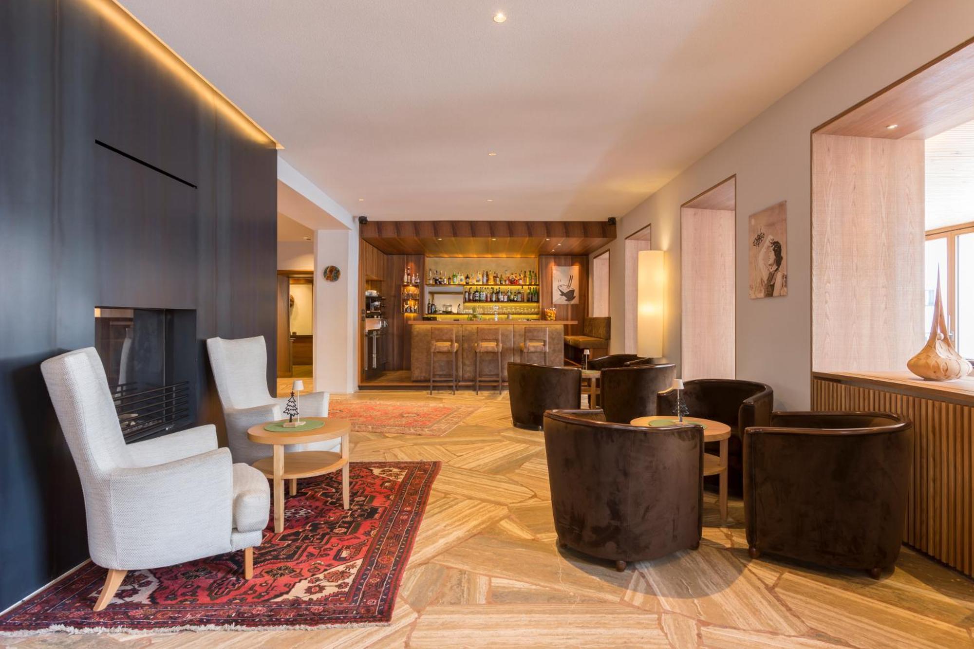 Family Hotel Posta Santa Cristina Val Gardena Exterior photo